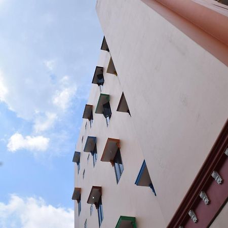 Hotel Sriwijaya 99 Palembang Buitenkant foto